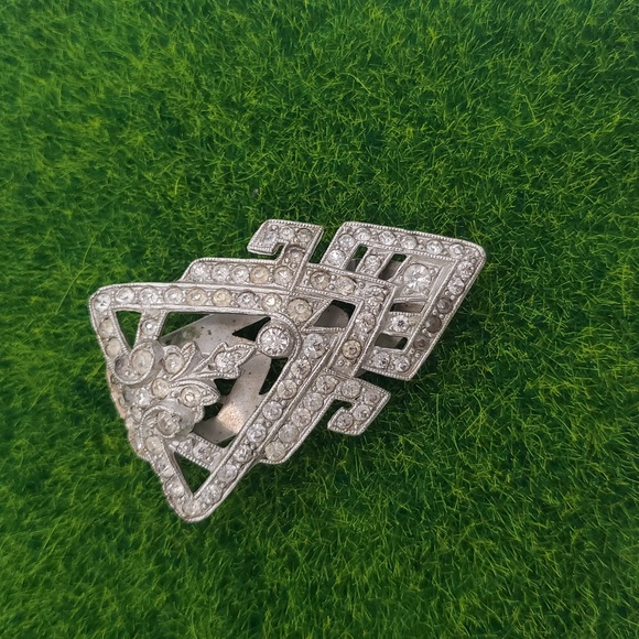 Estate‎ Scarf Clip Crystal Missing A Few Stones Stunning Collectible Overflow - Picture 2 of 4